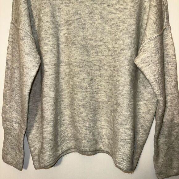 Vince Camuto Women’s Small Cozy Turtleneck Sweater Light Gray Super Soft NWT - Picture 2 of 12